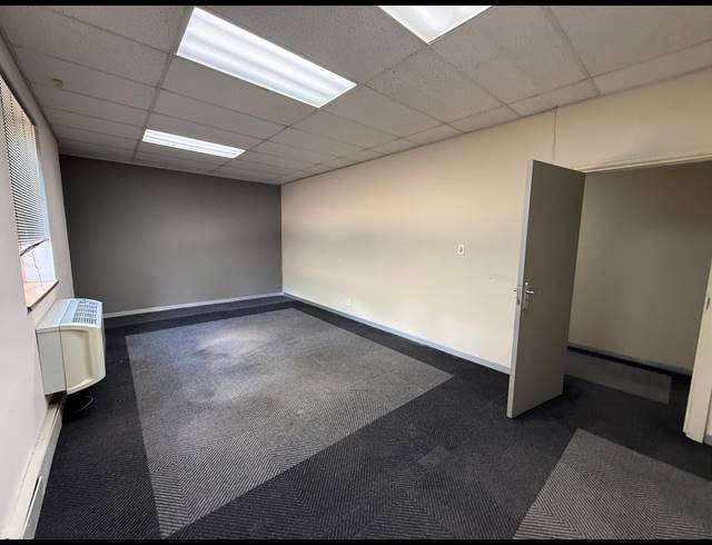 313M² OFFICE TO LET IN RIVIERA